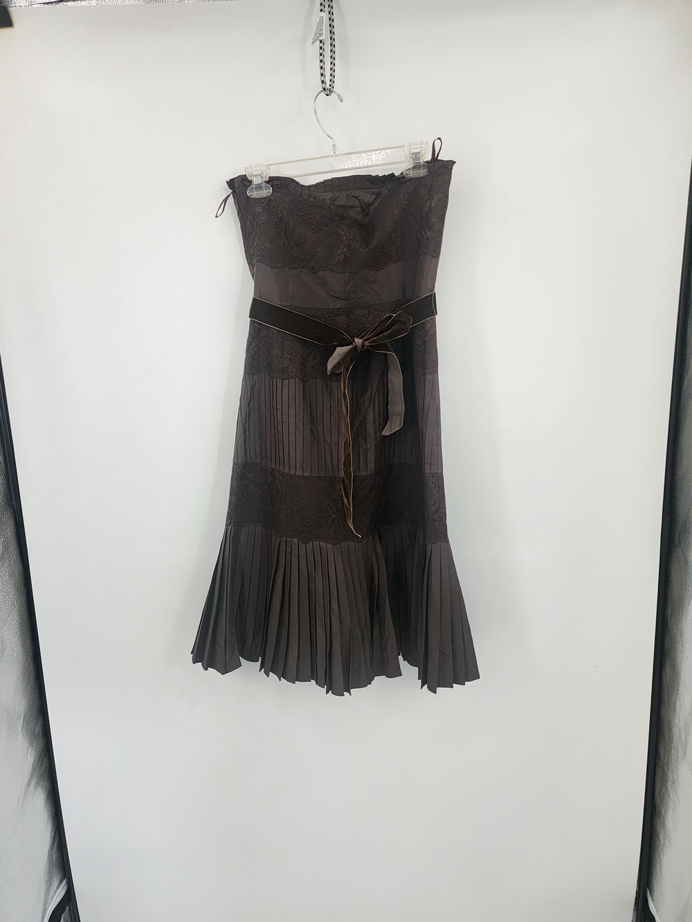 Banana Republic Strapless Chocolate Brown Lace & Pleated Midi Dress Sz 6 - Picture 2 of 7